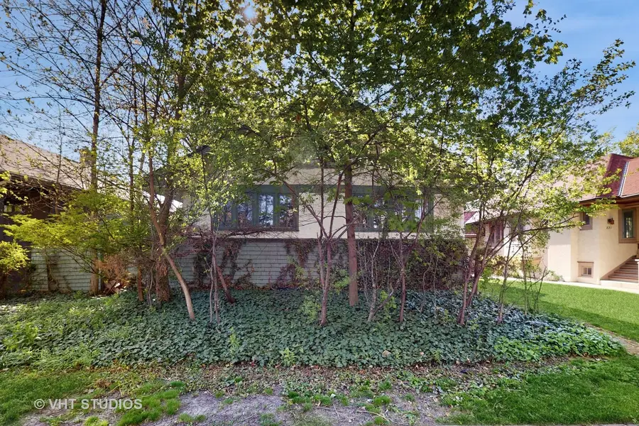 827 N Grove Avenue, Oak Park, IL 60302 - Image #3