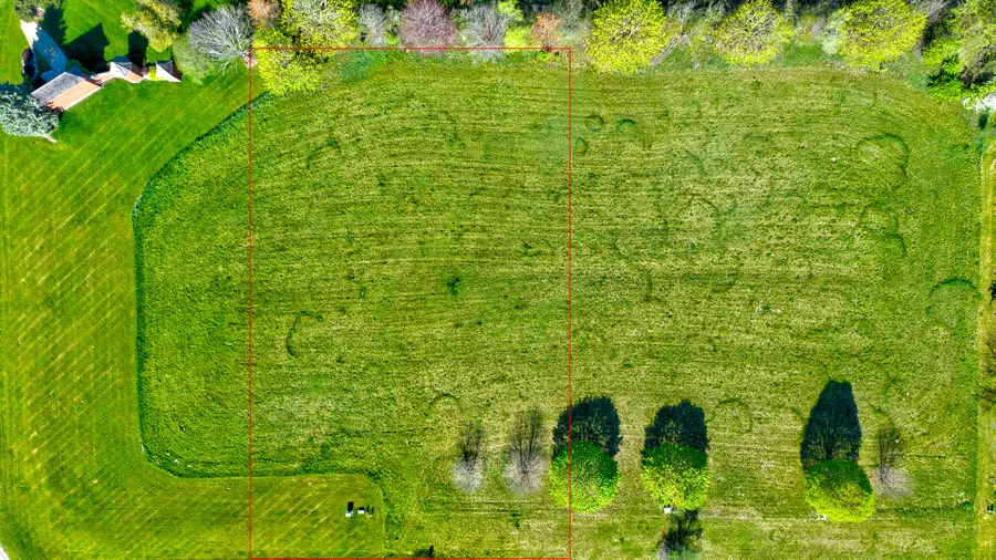 8501 Country Shire Lane, Spring Grove, IL 60081 - Image #2