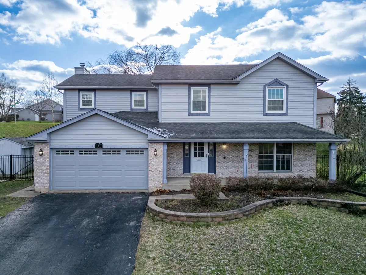 6 Sutcliff Court, Algonquin, IL 60102 - Image #1