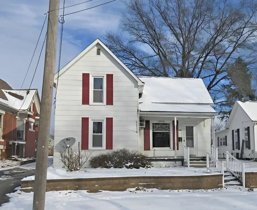 285 Fulton Place, Canton, IL 61520 - Image #2