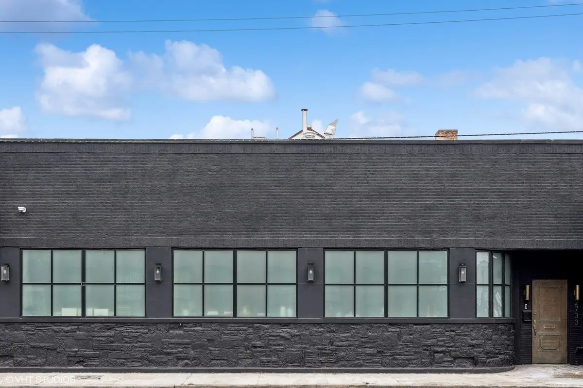 2733 N Pulaski Road, Chicago, IL 60639 - Image #1