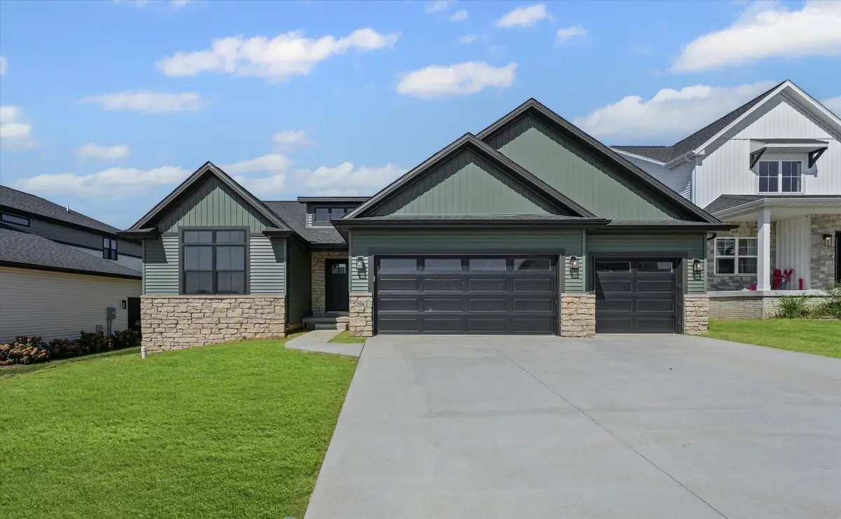 704 Isabella Drive, Mahomet, IL 61853 - #1