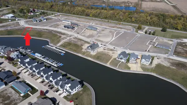 13 Great Loop Drive, Ottawa, IL 61350