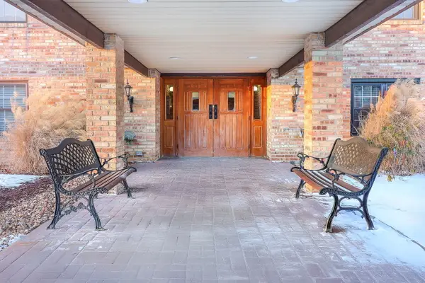 475 N Cass Avenue #202, Westmont, IL 60559