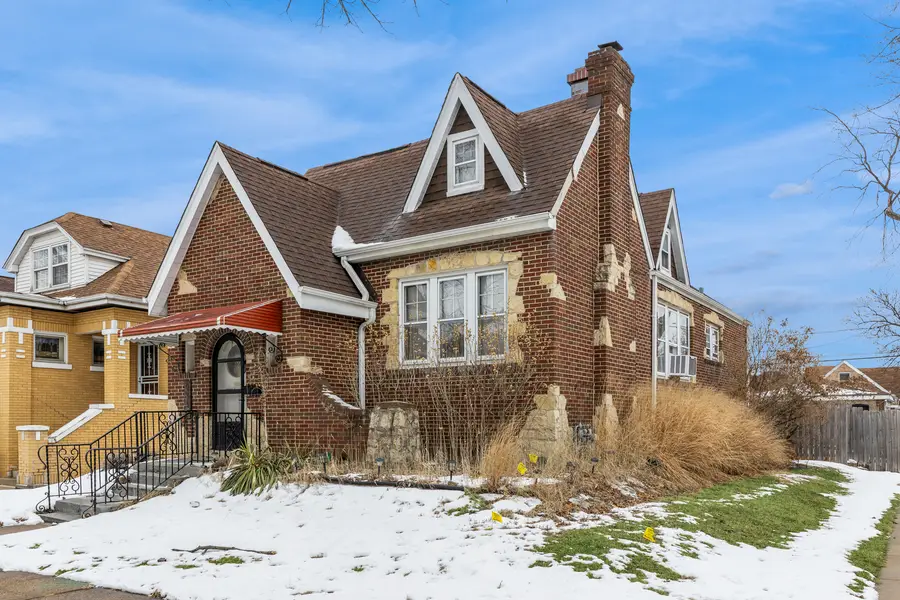 1647 Clinton Avenue, Berwyn, IL 60402 - #2