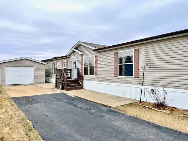 9 Swallow Lane, Beecher, IL 60401