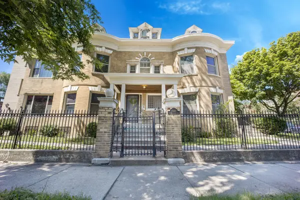 4560 S Michigan Avenue, Chicago, IL 60653