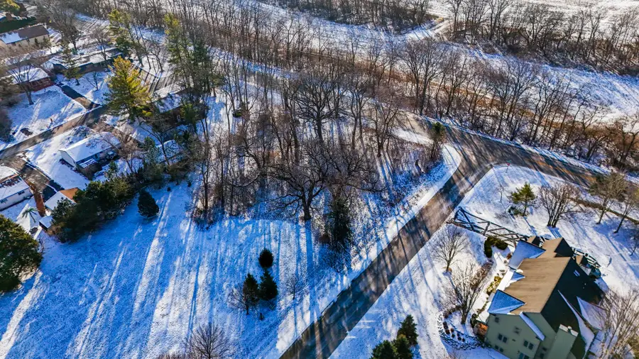 9814 River Bluff Lane, Fox River Grove, IL 60021 - Image #3