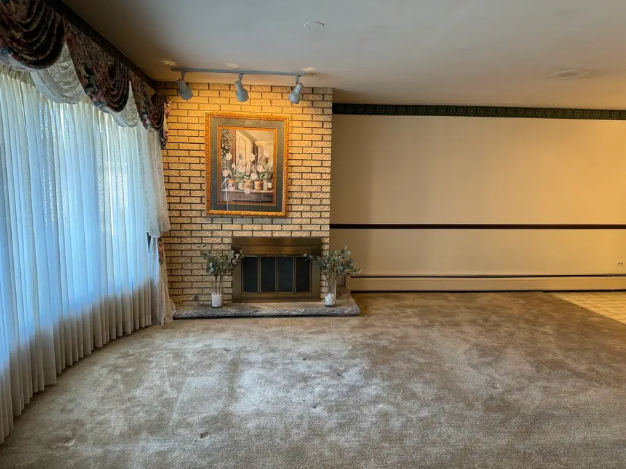 8215 Saint Andrews Drive, Orland Park, IL 60462 - Image #2