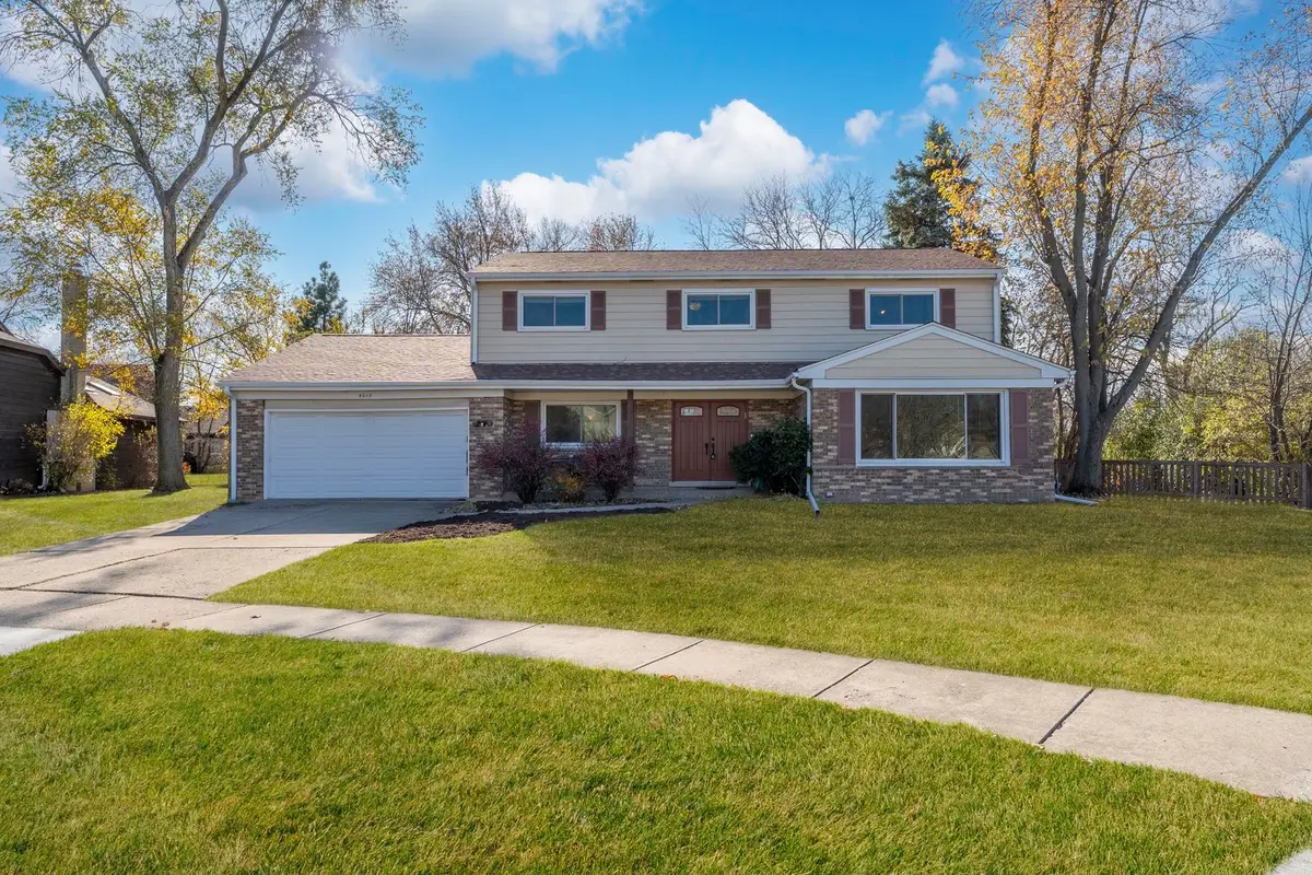 4013 Radcliffe Drive, Northbrook, IL 60062 - Image #1