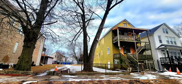 8507 S Brandon Avenue, Chicago, IL 60617