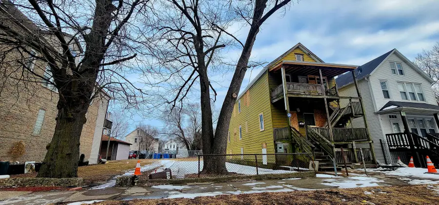 8507 S Brandon Avenue, Chicago, IL 60617 - Image #3