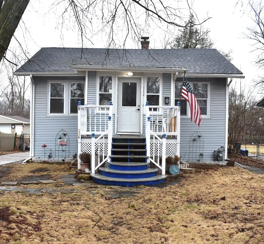 114 E Kenilworth Avenue, Villa Park, IL 60181 - Image #2