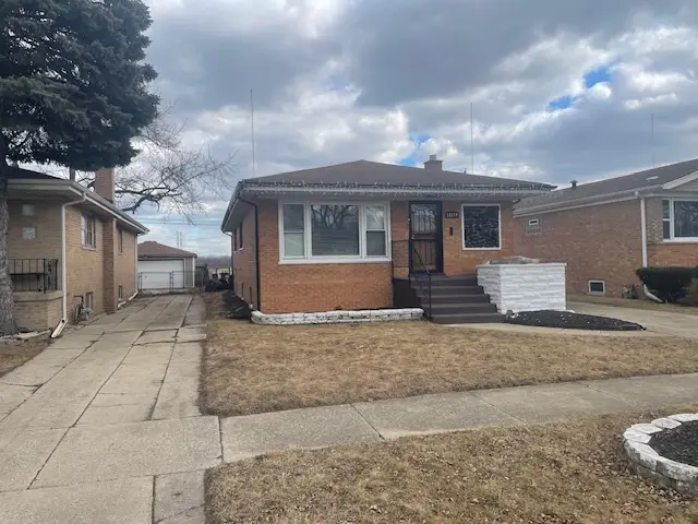 14119 S Manistee Avenue, Burnham, IL 60633 - Image #2