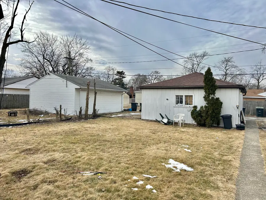 17048 Lorenz Avenue, Lansing, IL 60438 - Image #2