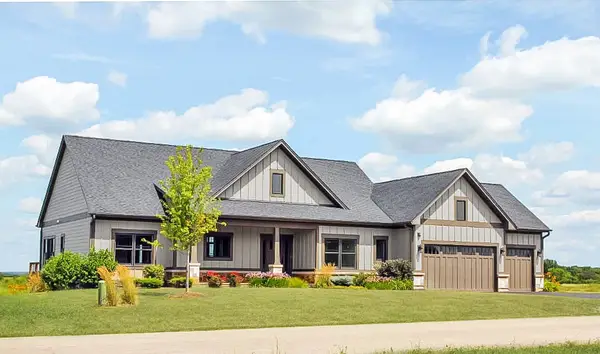 9907 Henning Drive, Huntley, IL 60142