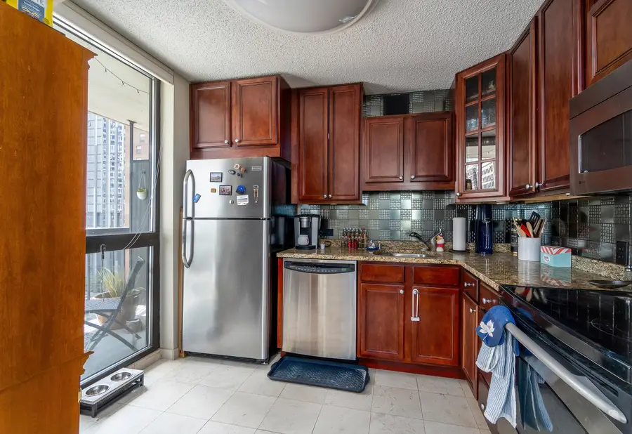 33 W Delaware Street #10B, Chicago, IL 60610 - Image #2