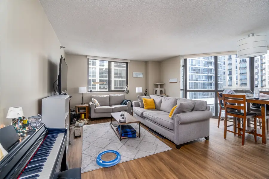 33 W Delaware Street #10B, Chicago, IL 60610 - Image #3