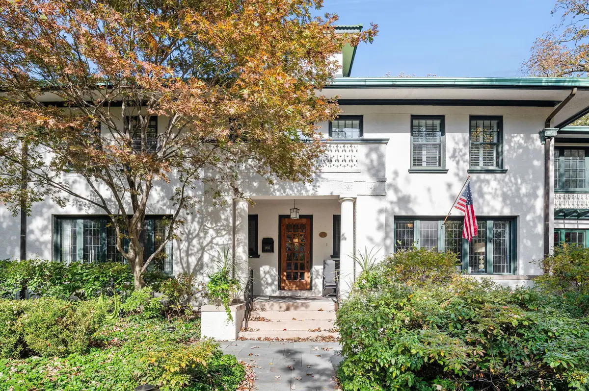 2855 Sheridan Place, Evanston, IL 60201 - Image #1