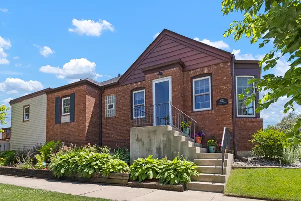 Address Withheld By Seller, Lyons, IL 60534