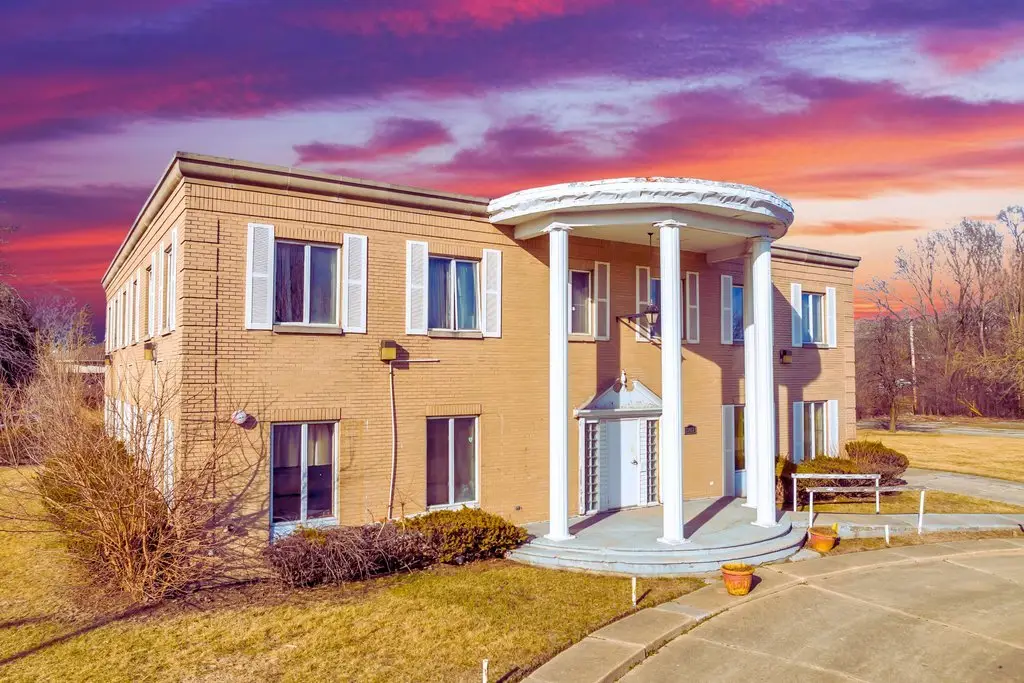 13651 S Crawford Avenue, Crestwood, IL 60418 - Image #1