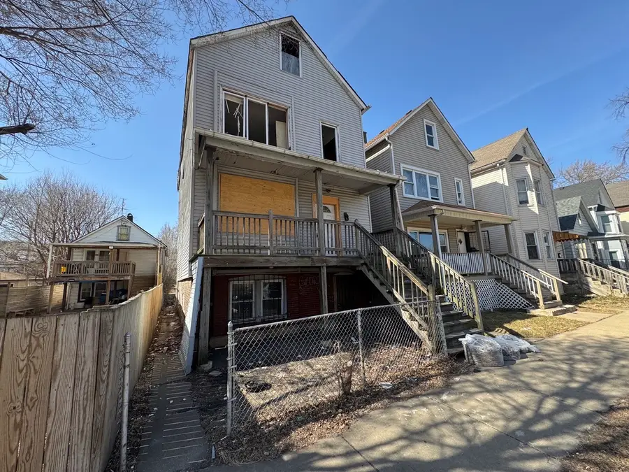 8412 S Exchange Avenue, Chicago, IL 60617 - Image #2