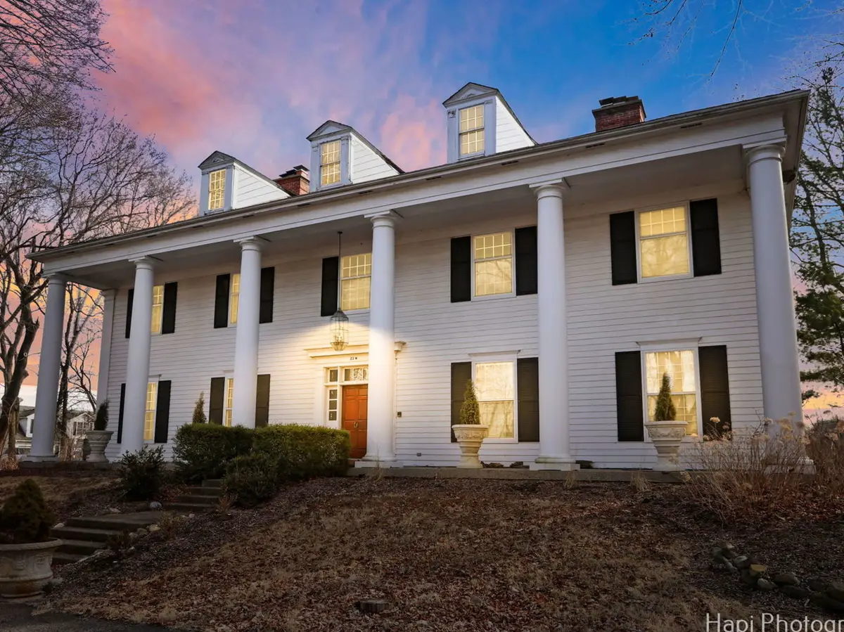 23 W County Line Road, Barrington Hills, IL 60010 - Image #1