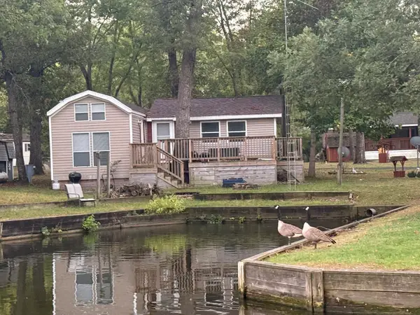 3-71 Woodhaven Lakes, Sublette, IL 61367