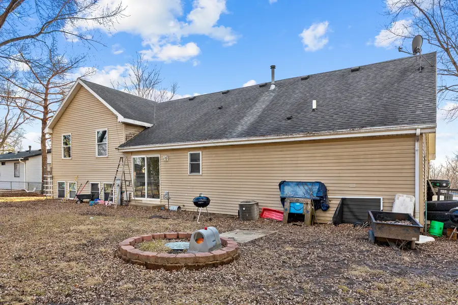 181 Skyline Drive, Carpentersville, IL 60110 - Image #3