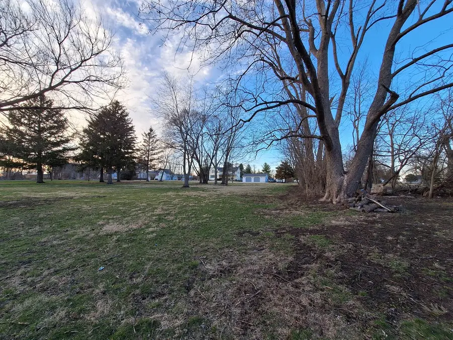 203 E Chestnut Street, Rutland, IL 61358 - Image #2