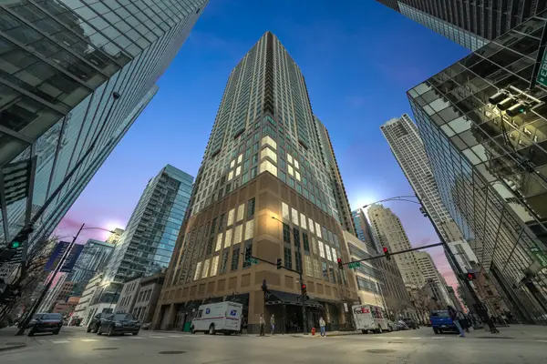 2 E Erie Street #2806, Chicago, IL 60611