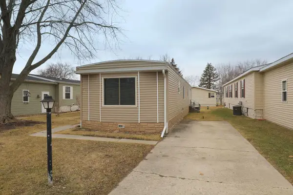 240 Fox Lane, Belvidere, IL 61008