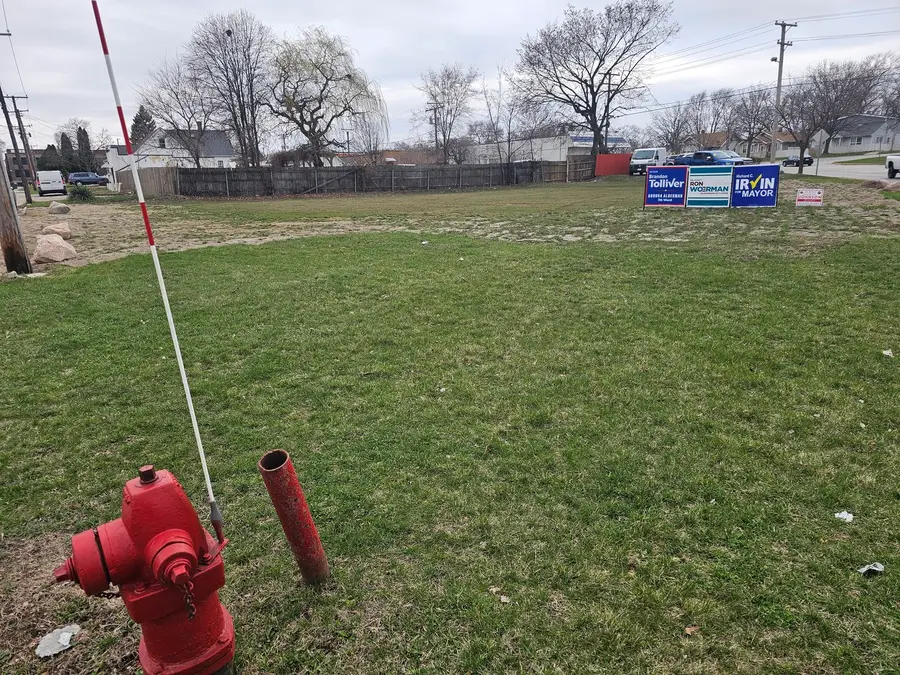 15 Hill Avenue, Aurora, IL 60505 - Image #2