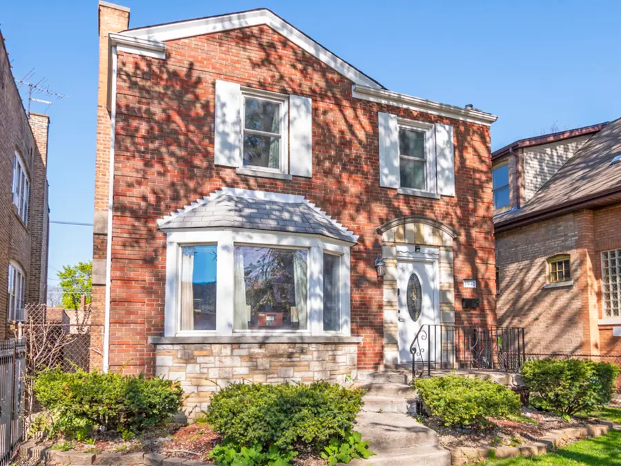 7940 S Crandon Avenue, Chicago, IL 60617 - Image #2