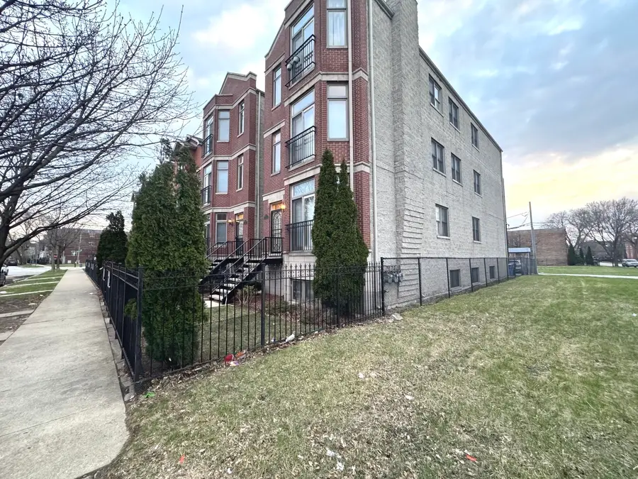 4242 S Vincennes Avenue #2, Chicago, IL 60653 - #3