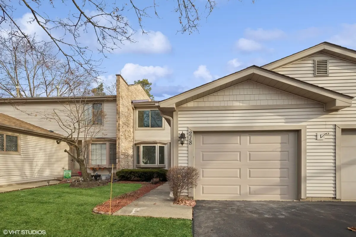 218 E Forest Knoll Drive, Palatine, IL 60074 - Image #1