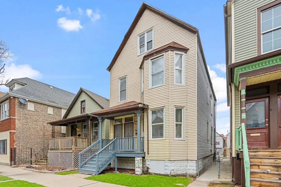8231 S Coles Avenue, Chicago, IL 60617 - Image #2