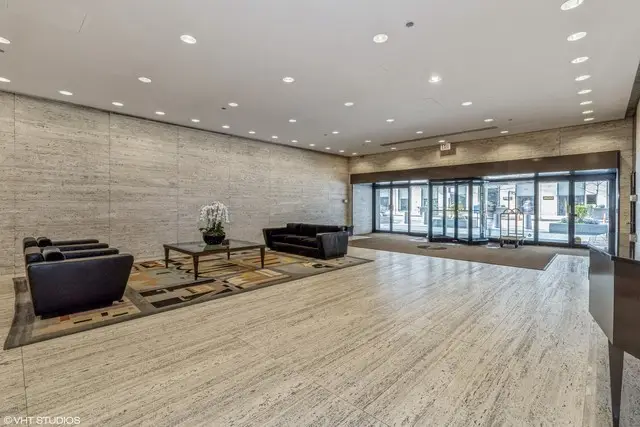 175 E Delaware Place #9007, Chicago, IL 60611 - Image #3