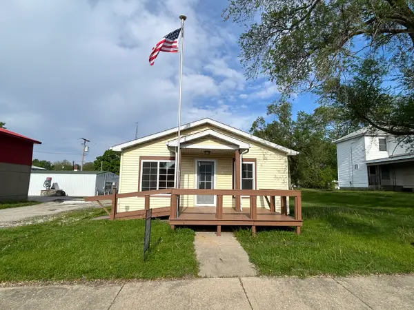 117 N Vermilion Street, Potomac, IL 61865