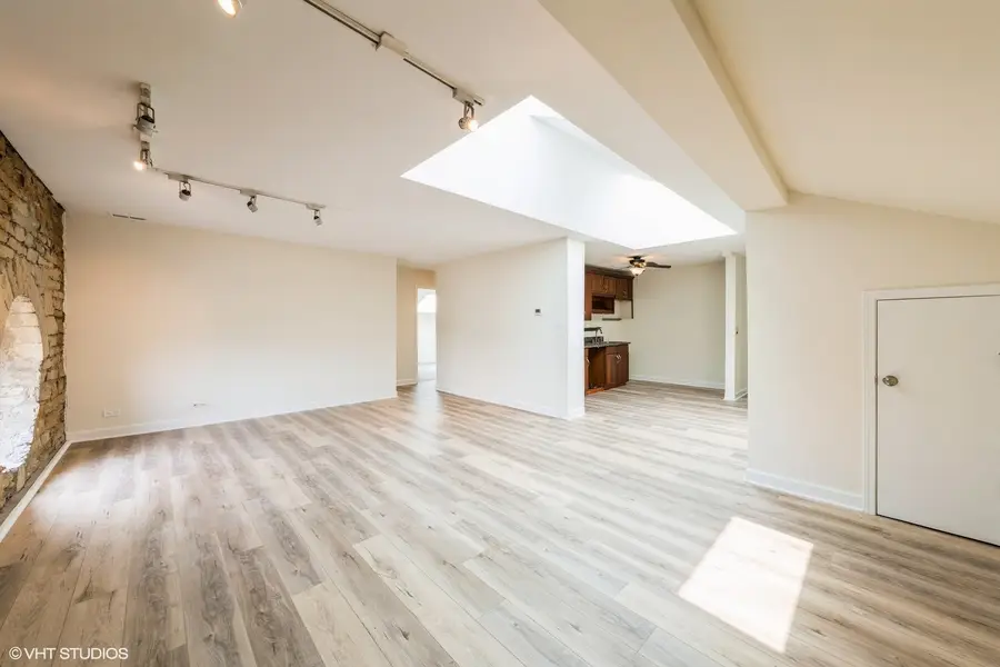 400 Mccarthy Road #421, Lemont, IL 60439 - Image #3