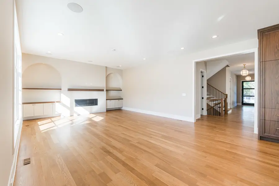 274 E Crescent Avenue, Elmhurst, IL 60126 - Image #3