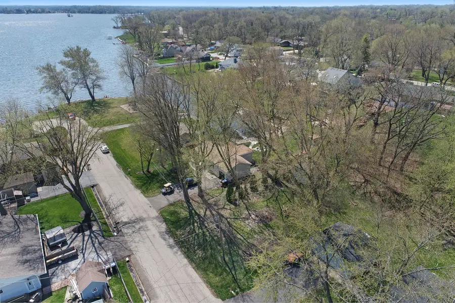 5207 N Lake Street, McHenry, IL 60050 - Image #2