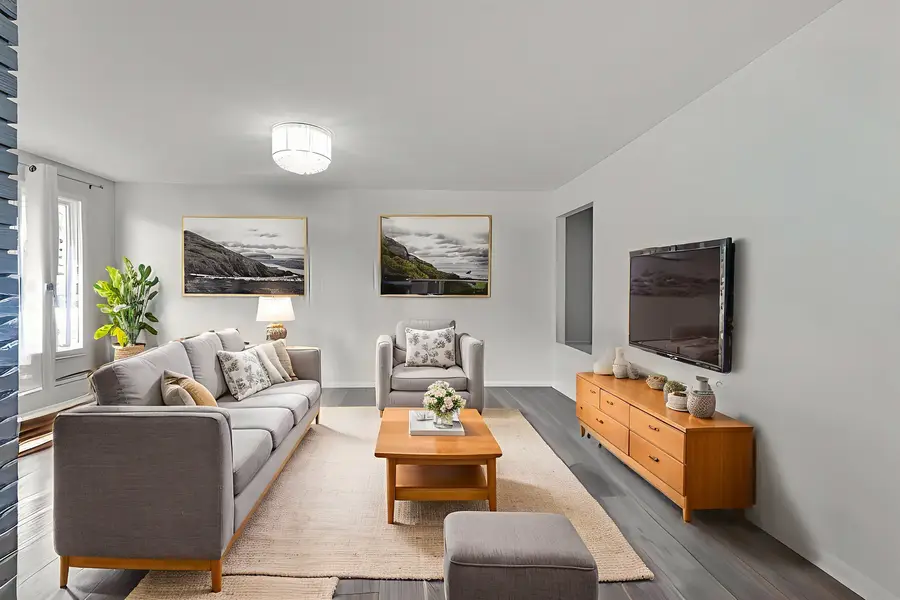 886 W Palatine Road, Palatine, IL 60067 - #3