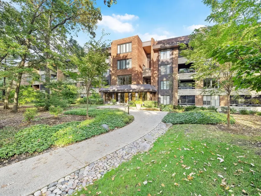 1401 Burr Oak Road #114B, Hinsdale, IL 60521 - Image #2