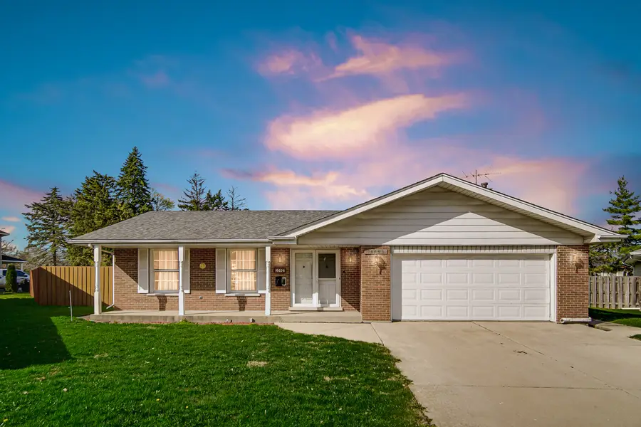16656 Woodlawn East Court, South Holland, IL 60473 - Image #2