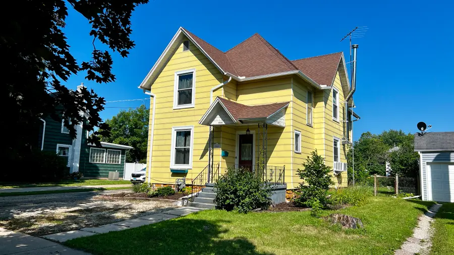 406 S Genesee Street, Morrison, IL 61270 - Image #2