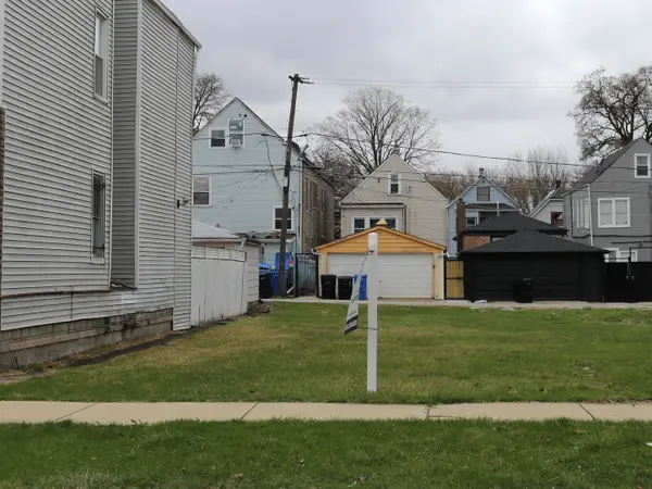 5244 S Honore Street, Chicago, IL 60609