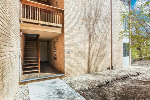 Address Withheld By Seller, Lisle, IL 60532