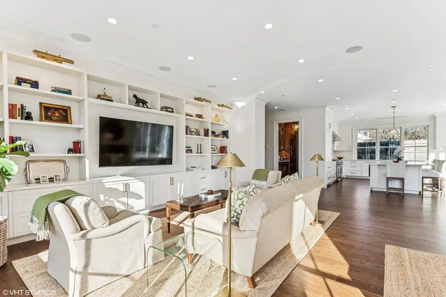 120 E Scranton Avenue #201, Lake Bluff, IL 60044 - Image #3