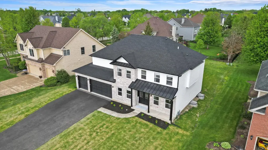 413 N Sycamore Lane, North Aurora, IL 60542 - Image #3